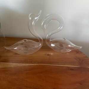 Elegant Vintage Blown Glass Swans